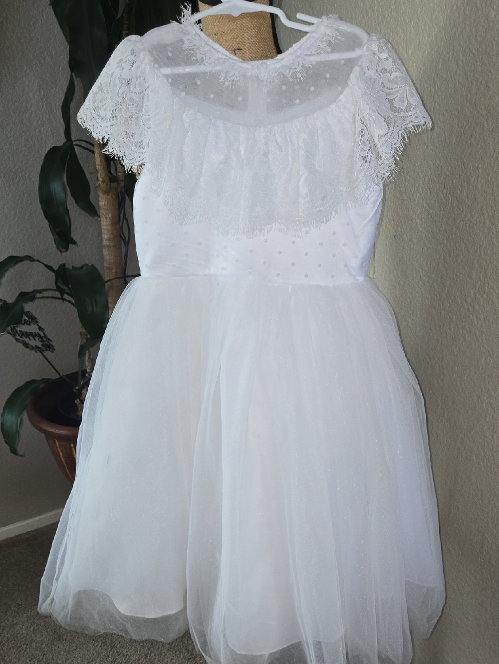 JJs House White Lace & Tulle Girls' Formal Dress